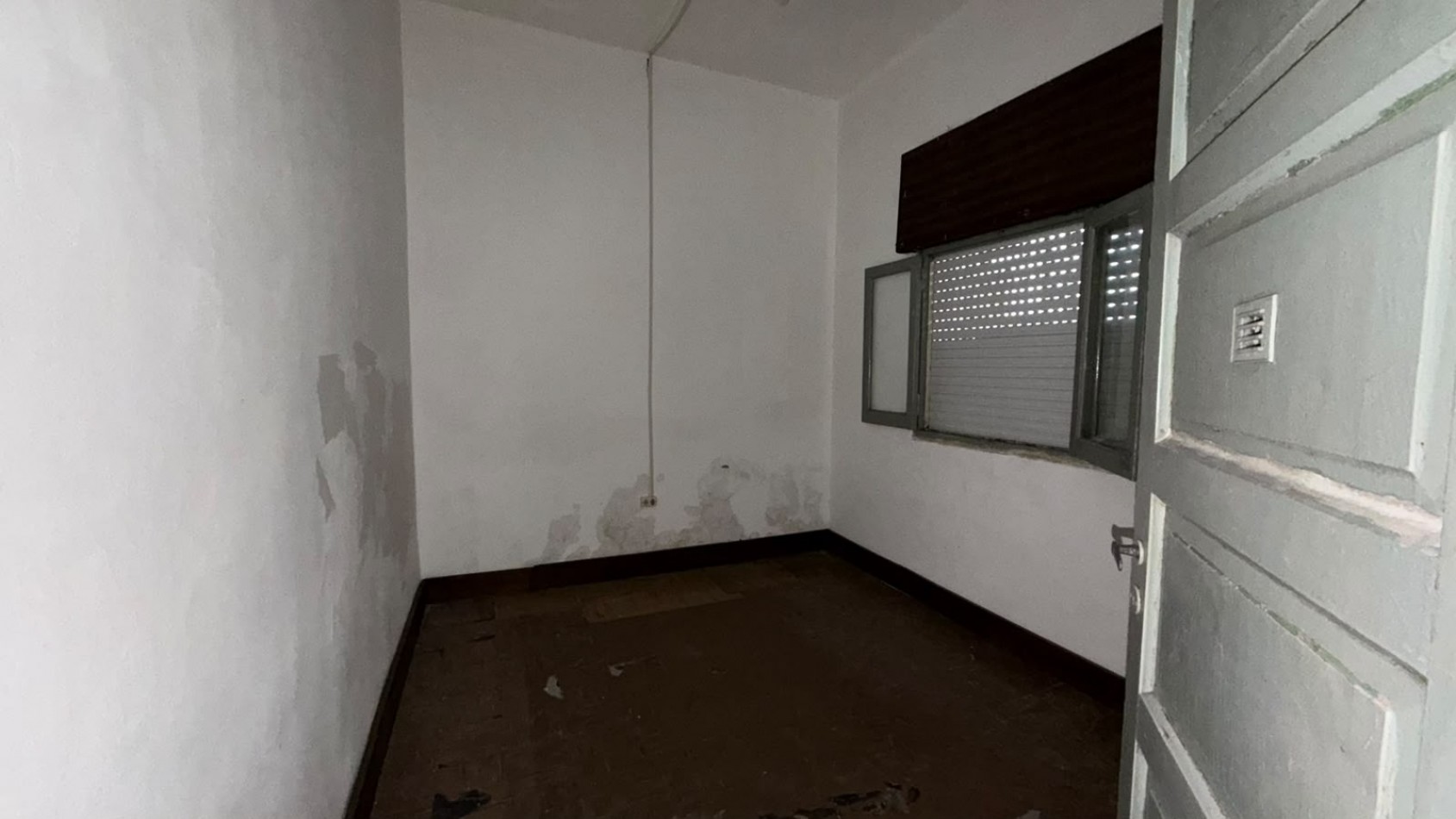 Departamentos con locales en venta