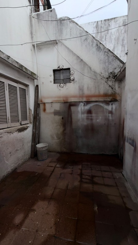 Departamentos con locales en venta
