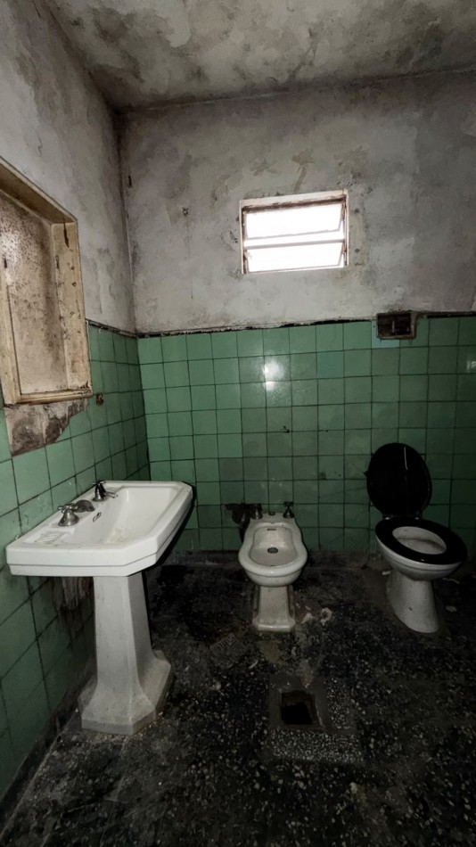 Departamentos con locales en venta