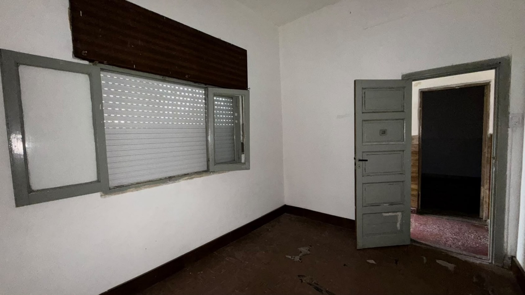 Departamentos con locales en venta