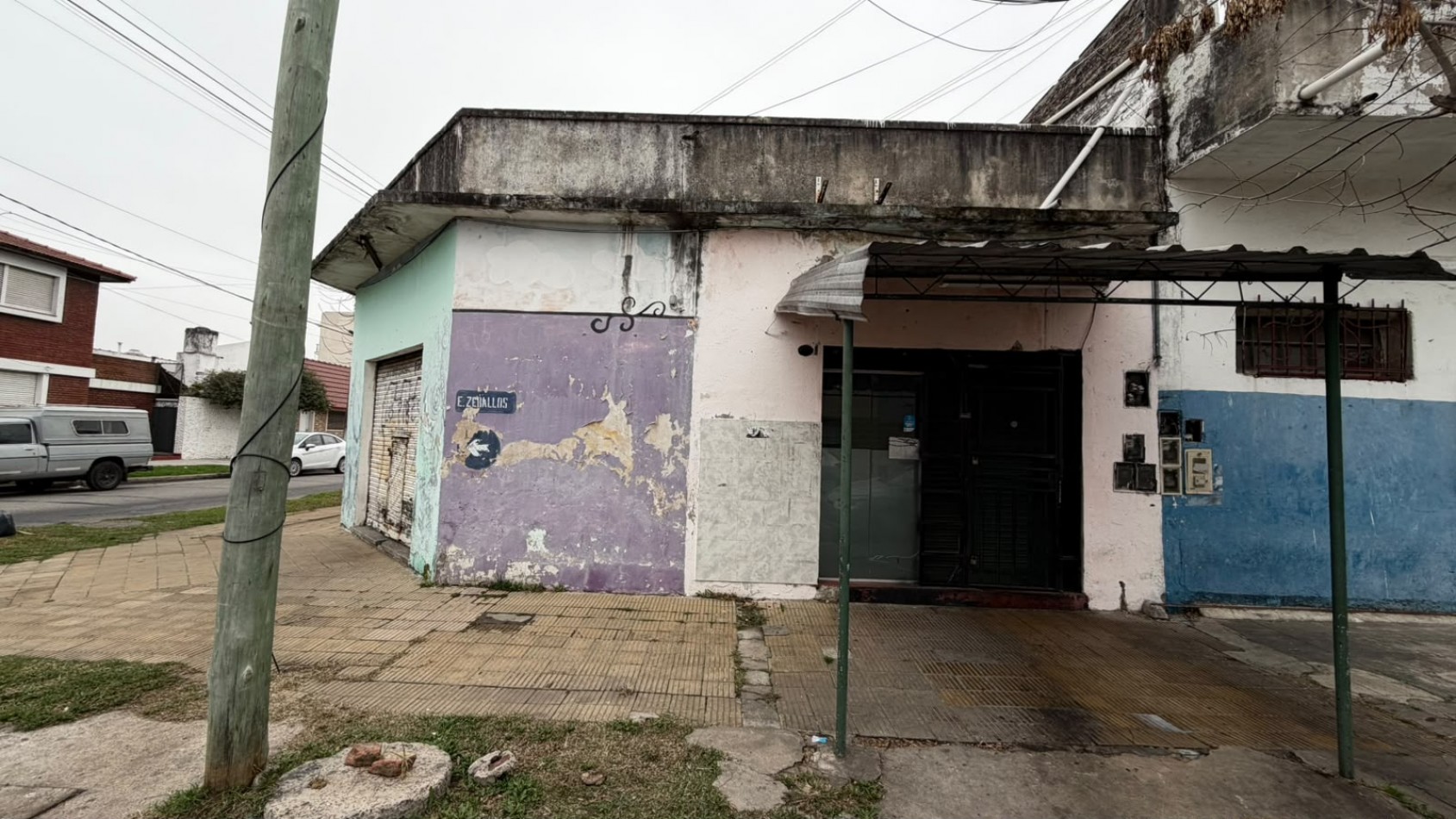 Departamentos con locales en venta