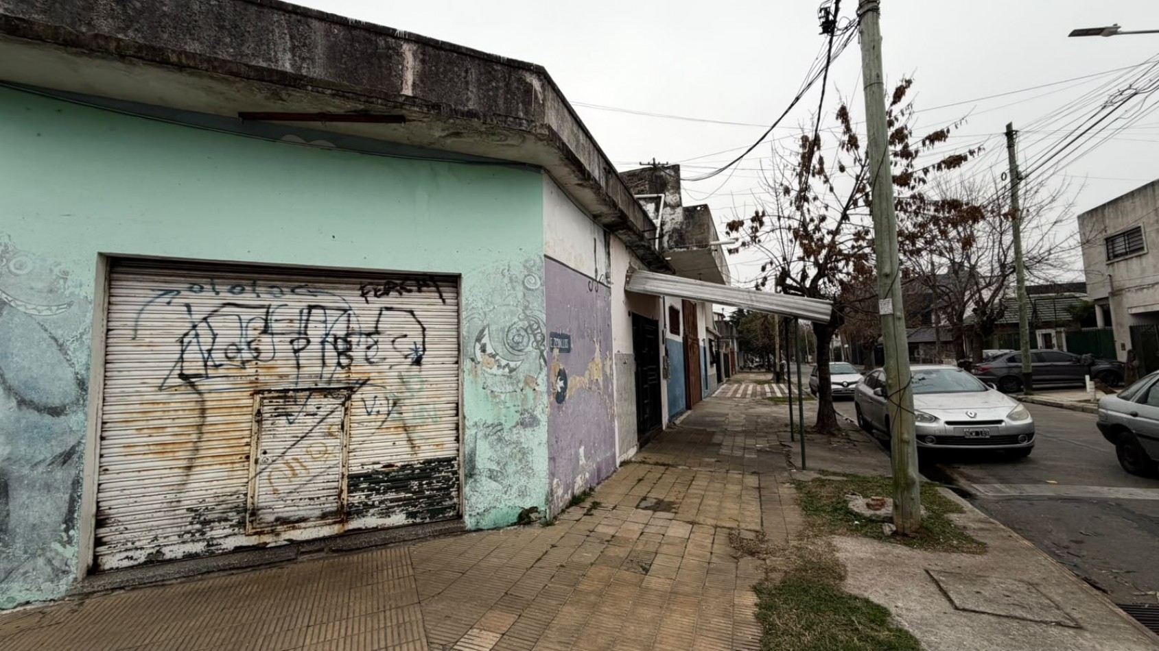 Departamentos con locales en venta