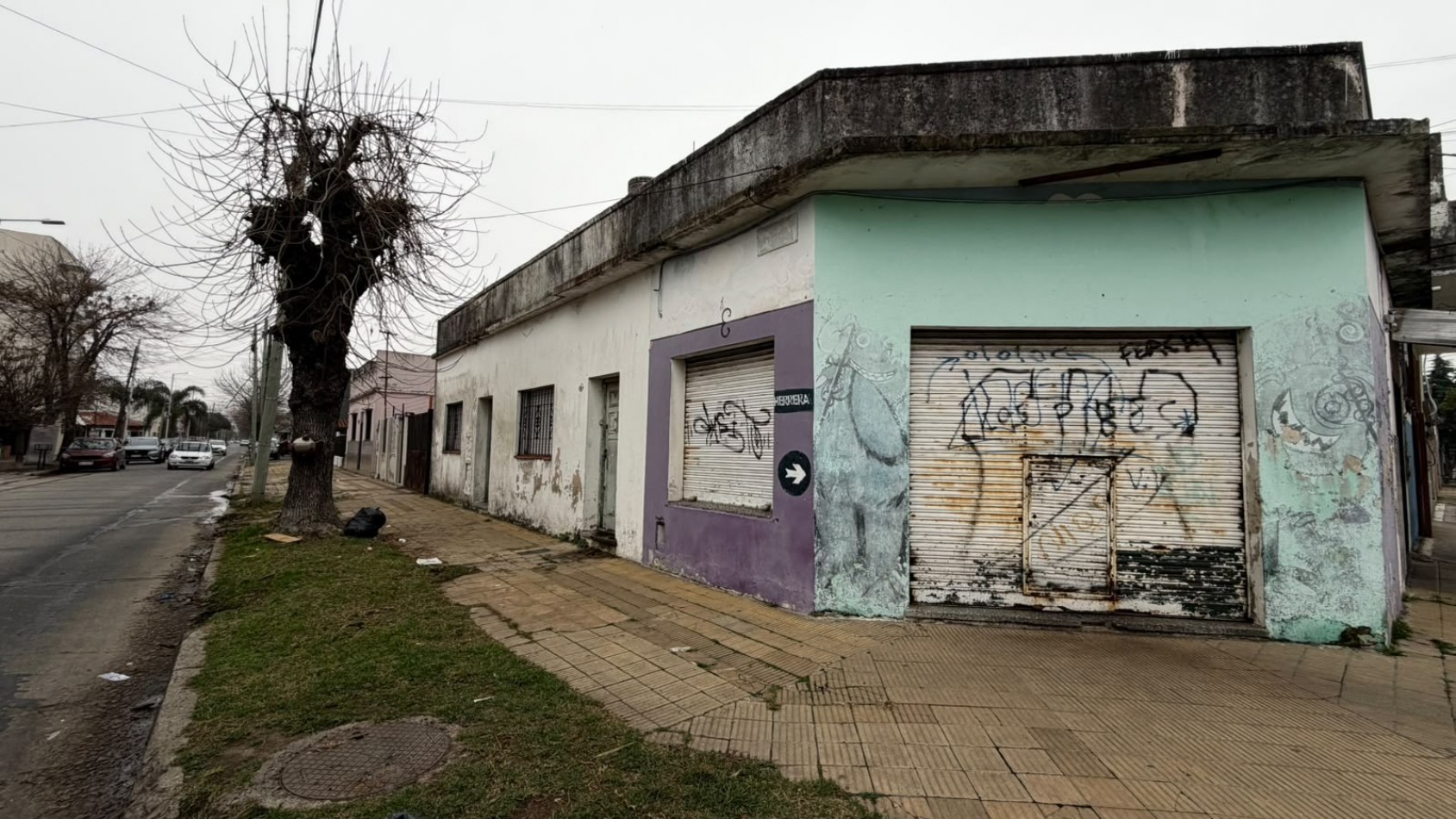 Departamentos con locales en venta