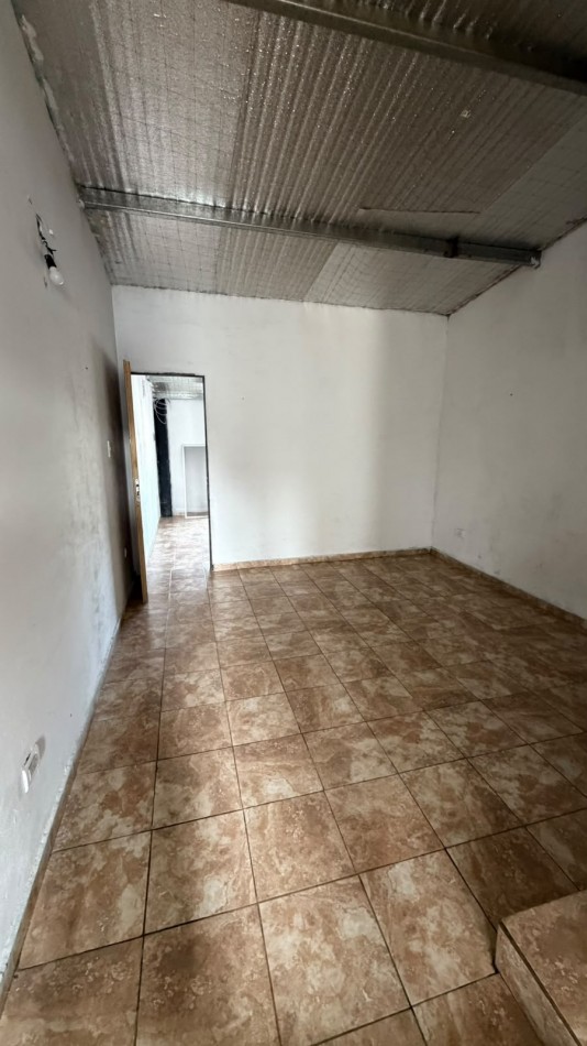lOCAL CON GALPON Y DOS LOCALES EN VENTA