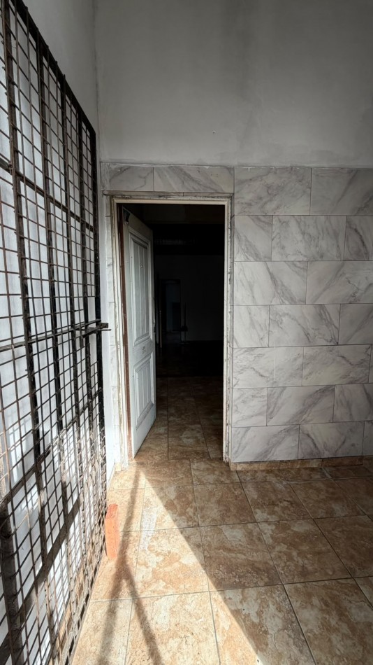 lOCAL CON GALPON Y DOS LOCALES EN VENTA