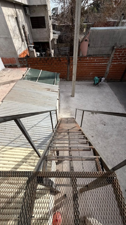 lOCAL CON GALPON Y DOS LOCALES EN VENTA