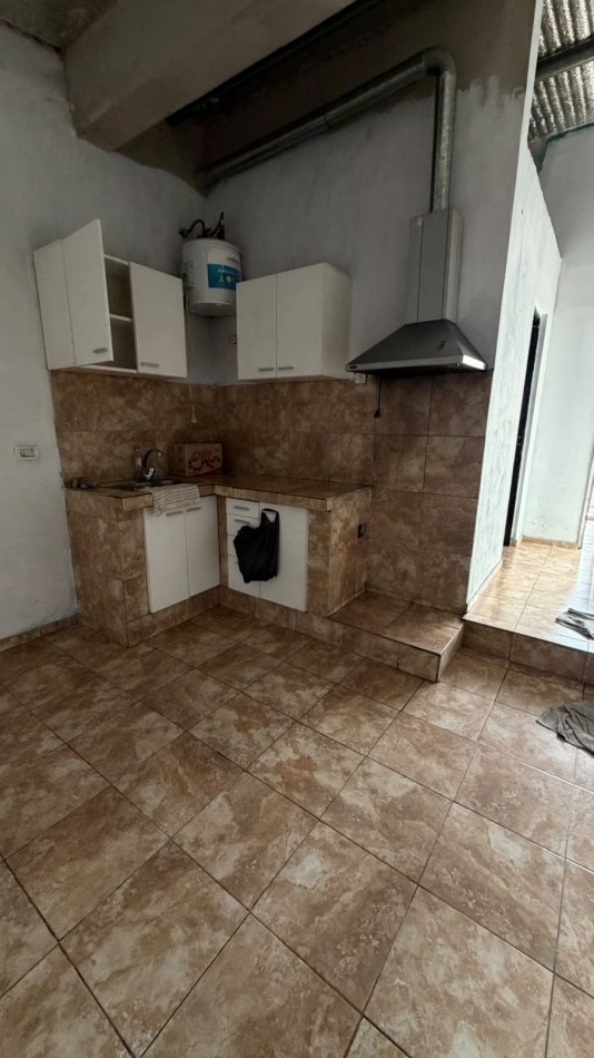 lOCAL CON GALPON Y DOS LOCALES EN VENTA