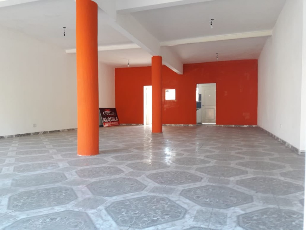 lOCAL CON GALPON Y DOS LOCALES EN VENTA